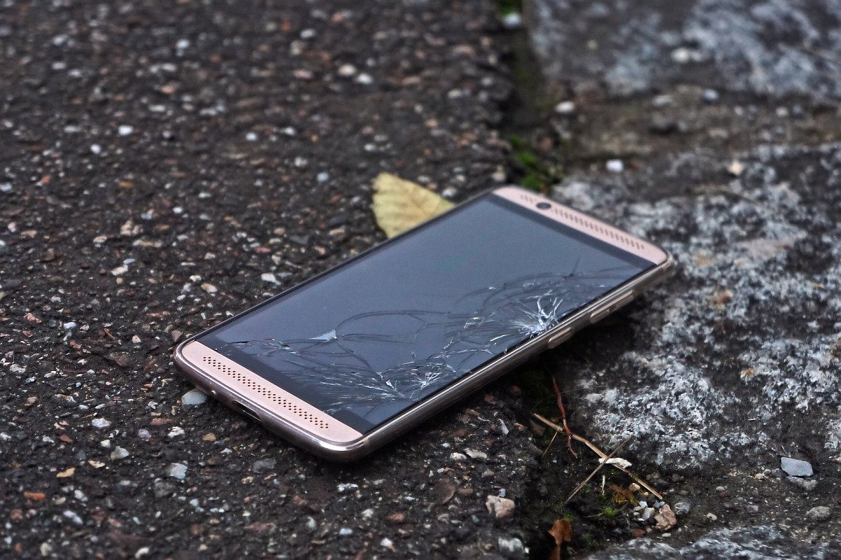 smartphone-2971064_1200. jpg